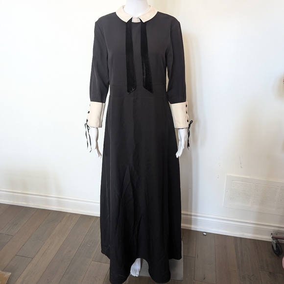 VINTAGE Long Black Collar and Cuff Dress - Picture 1 of 7